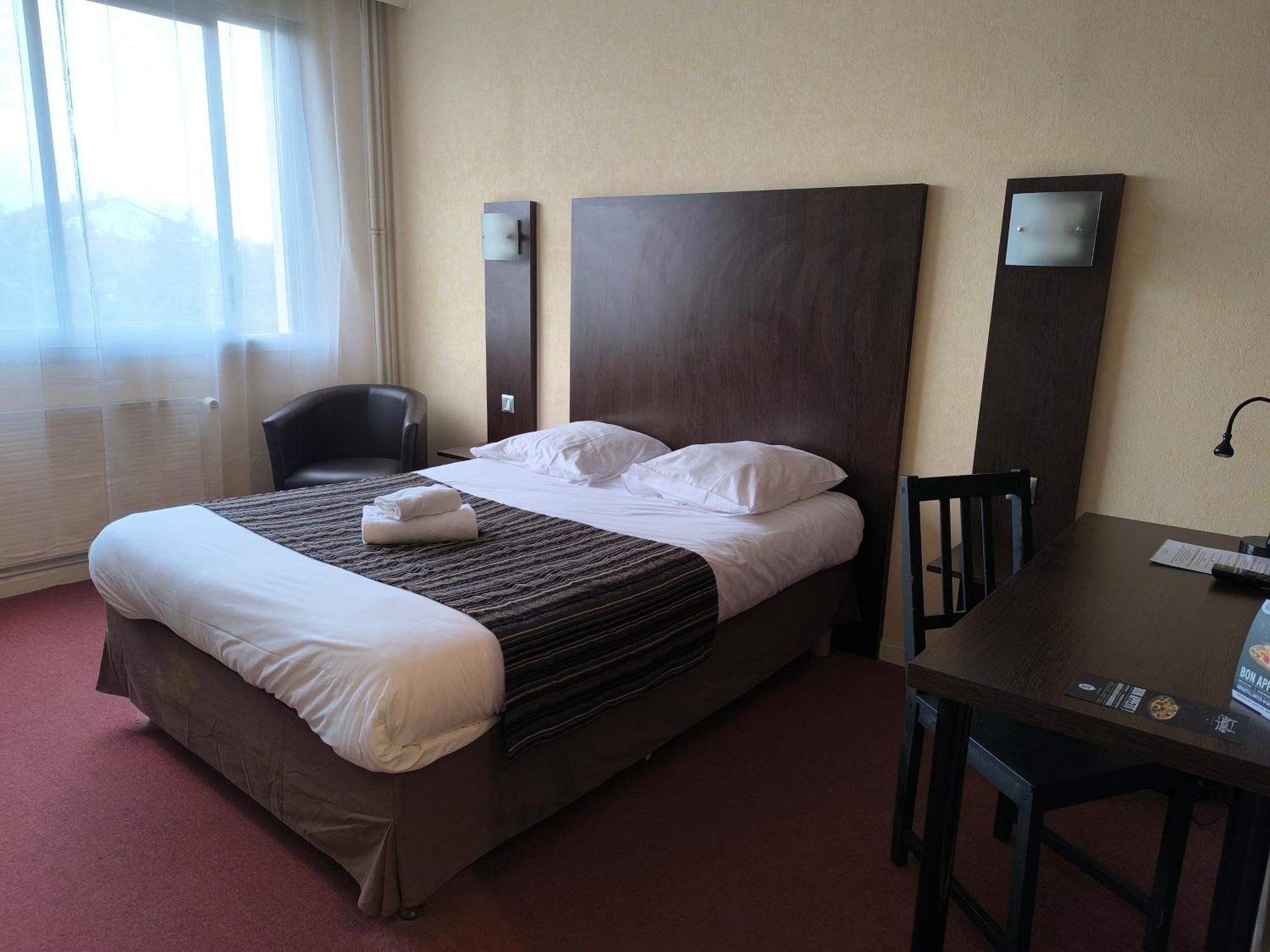 Saint-Priest-en-Jarez Adonis Lyon Est Hotel Artys מראה חיצוני תמונה