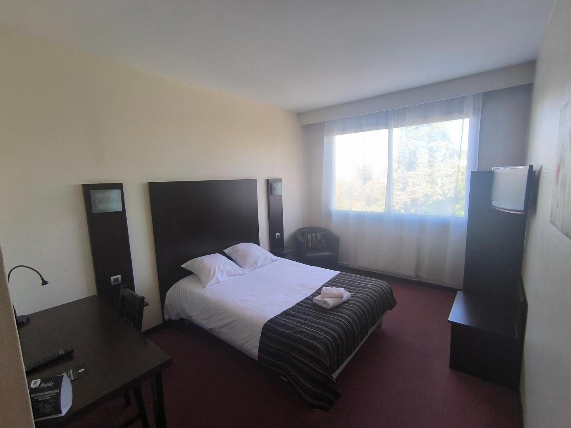 Saint-Priest-en-Jarez Adonis Lyon Est Hotel Artys מראה חיצוני תמונה