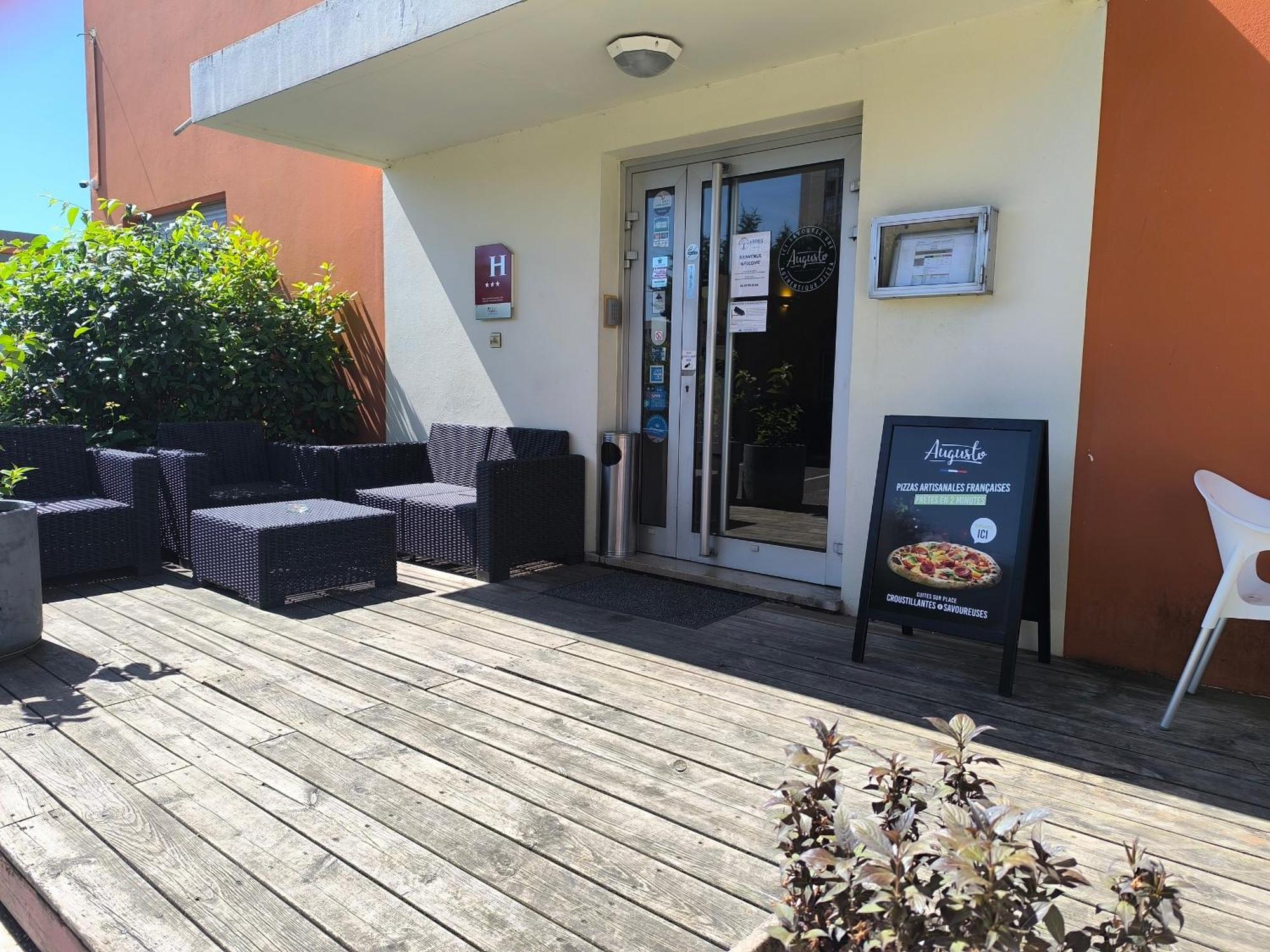 Saint-Priest-en-Jarez Adonis Lyon Est Hotel Artys מראה חיצוני תמונה