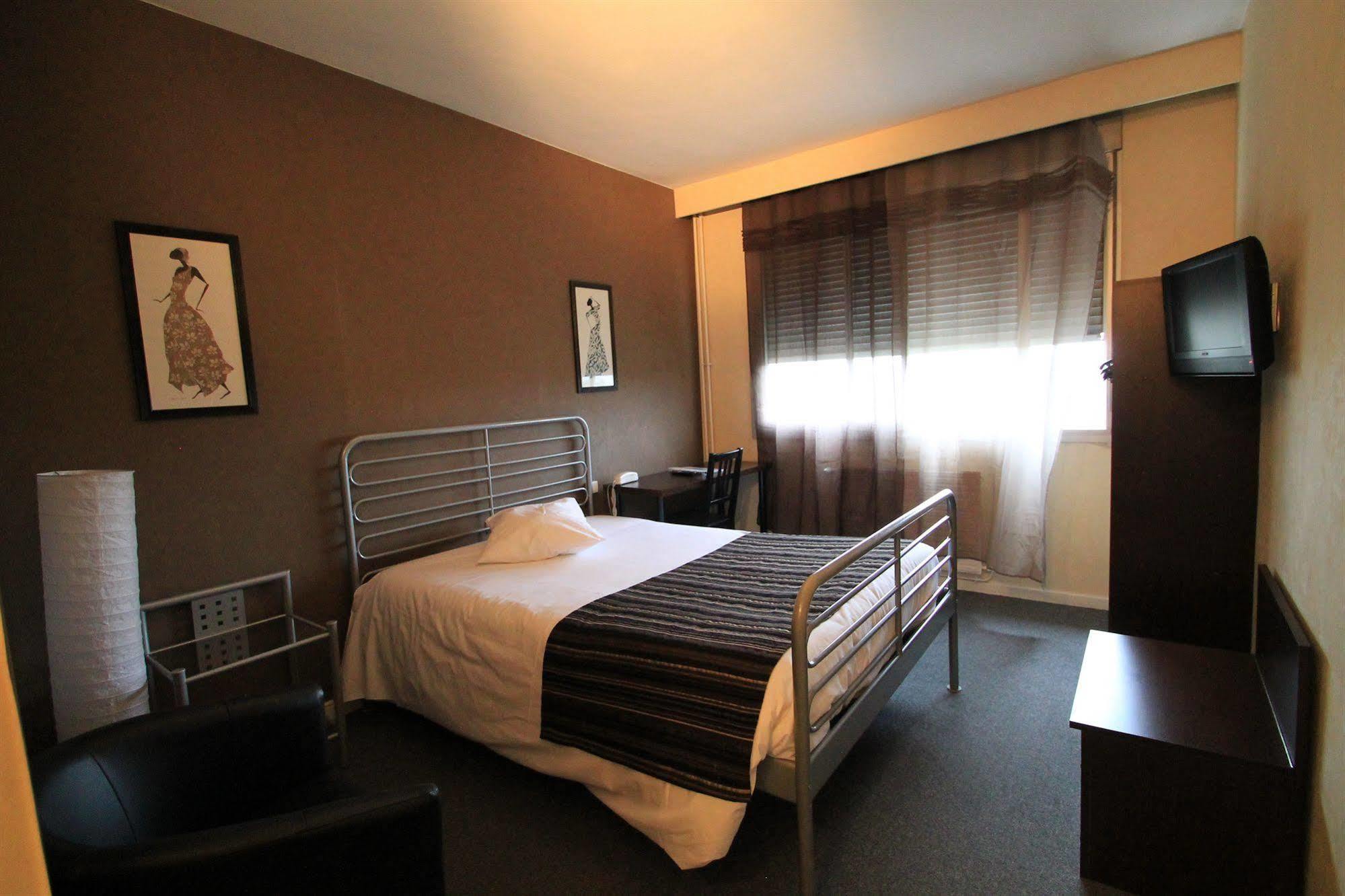 Saint-Priest-en-Jarez Adonis Lyon Est Hotel Artys מראה חיצוני תמונה