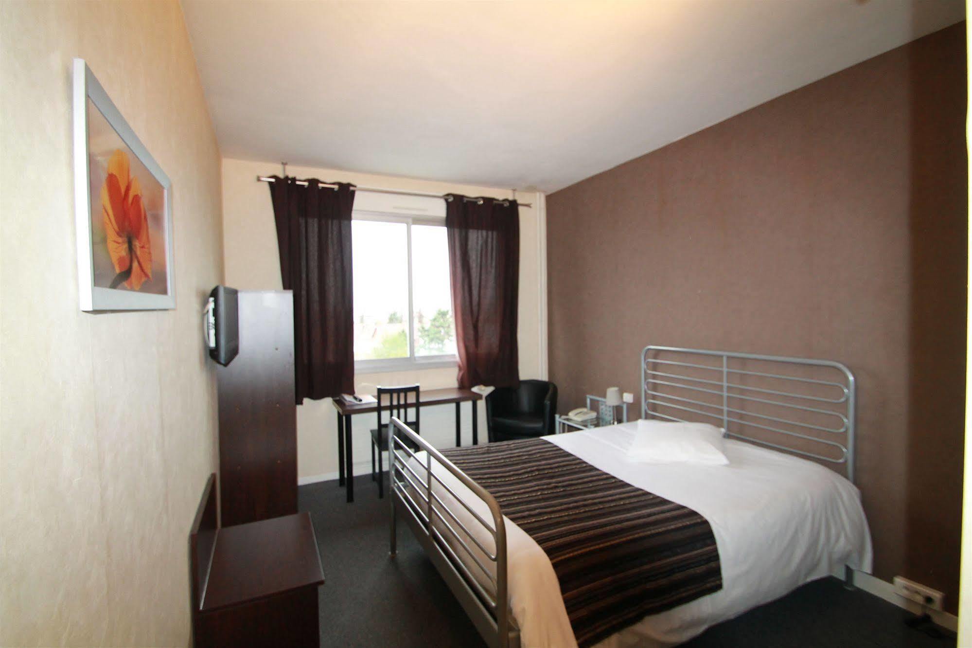 Saint-Priest-en-Jarez Adonis Lyon Est Hotel Artys מראה חיצוני תמונה